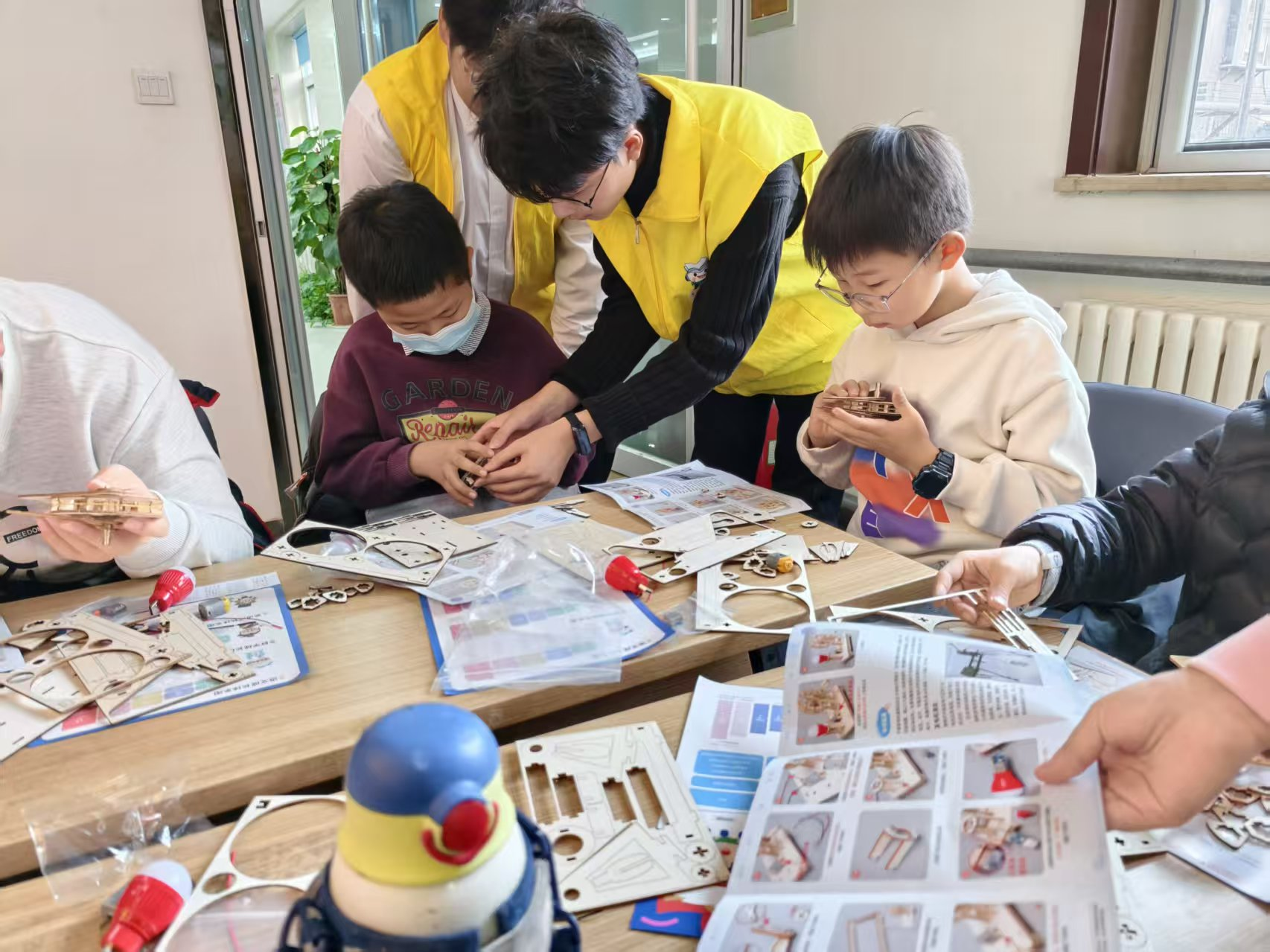 自动化与电气工程学院开展“安全用电记心间,青春护航筑平安”社区宣讲活动-济南大学自动化学院